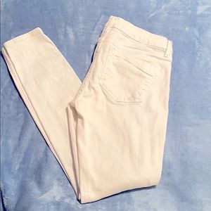 White distressed skinny Jean (express)